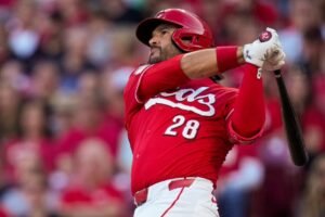 MLB NEWS