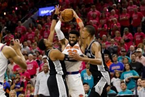 JALEN BRUNSON SCORES 30 AND KNICKS FINISH ON 11-0 RUN, STEAL GAME 1 FROM SPURS WITH 105-95 WIN